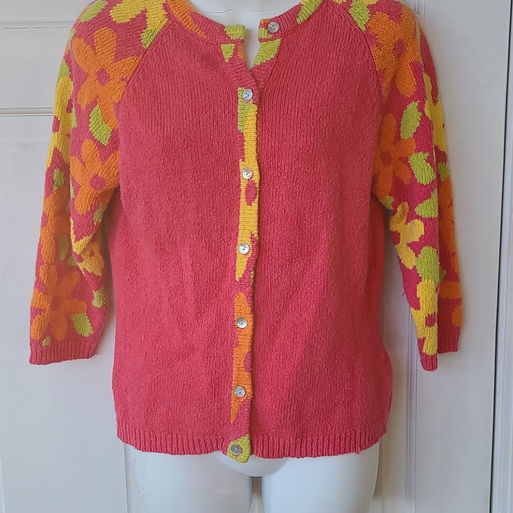 Flower Print Sweater Belleapointe